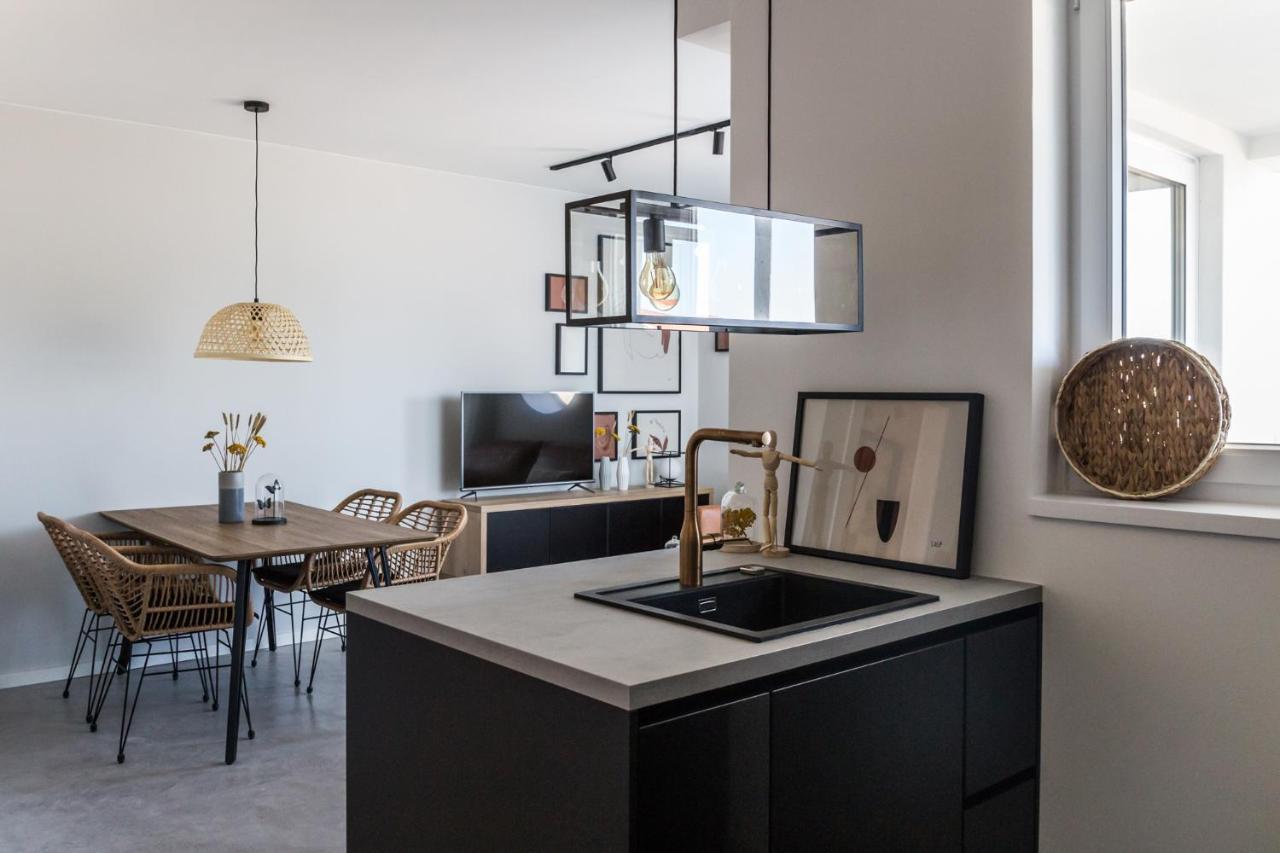 O'Live Residence - Designer Suites Bibinje Luaran gambar