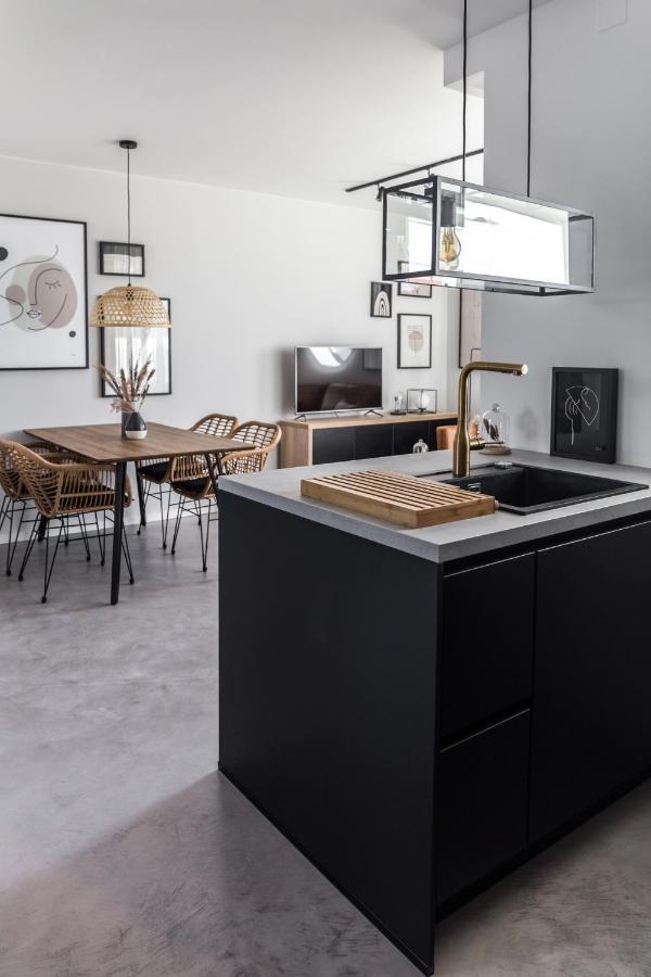 O'Live Residence - Designer Suites Bibinje Luaran gambar