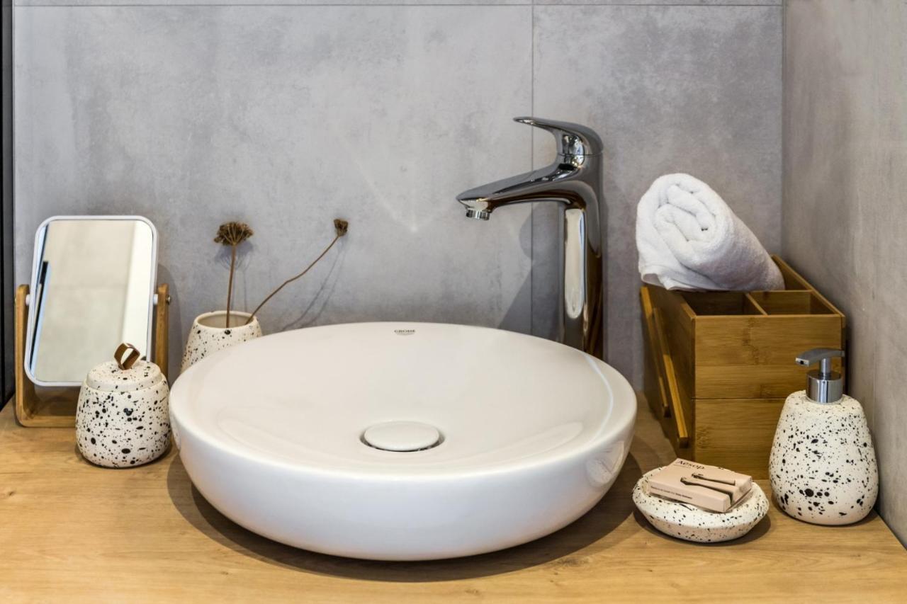O'Live Residence - Designer Suites Bibinje Luaran gambar